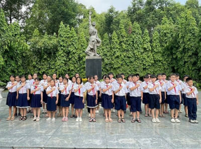 Tham Quan Học Tập Di Tích Lịch Sử Địa Phương Năm Học 2024 - 2025