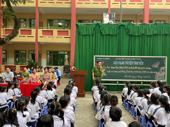 Tuyên truyền các thủ đoạn lừa đảo ở trẻ em trên không gian mạng, luật an toàn giao thông và xâm hại tình dục ở trẻ em năm 2023